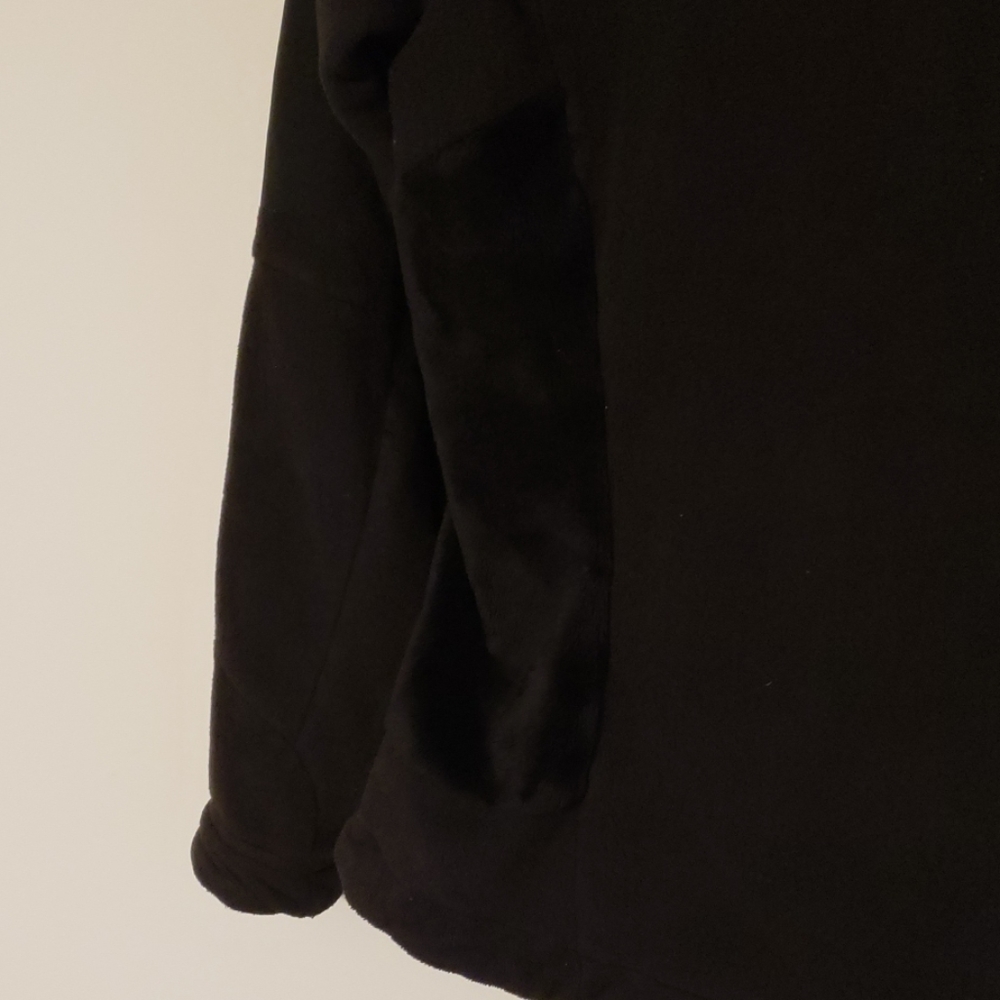 Mountain Hardware Stretch Jacket - Picture 7 of 8
